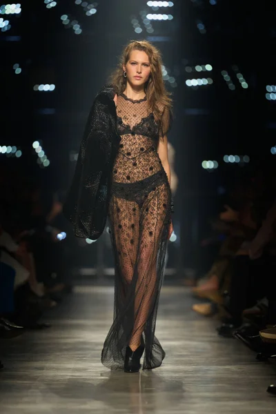 Look 61